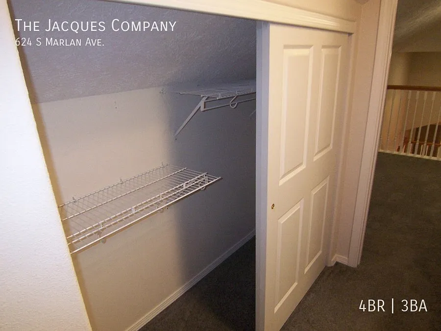 4 Bedroom 2.5 Bath Home - Central Location - You Will Love The Floorplan (No Animals) — Photo 4