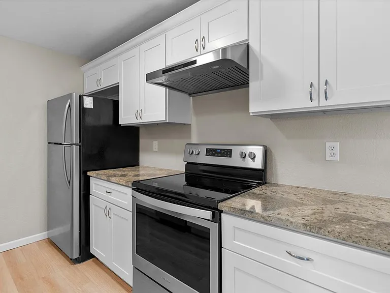 9815 Holly Dr #A305 — Photo 13