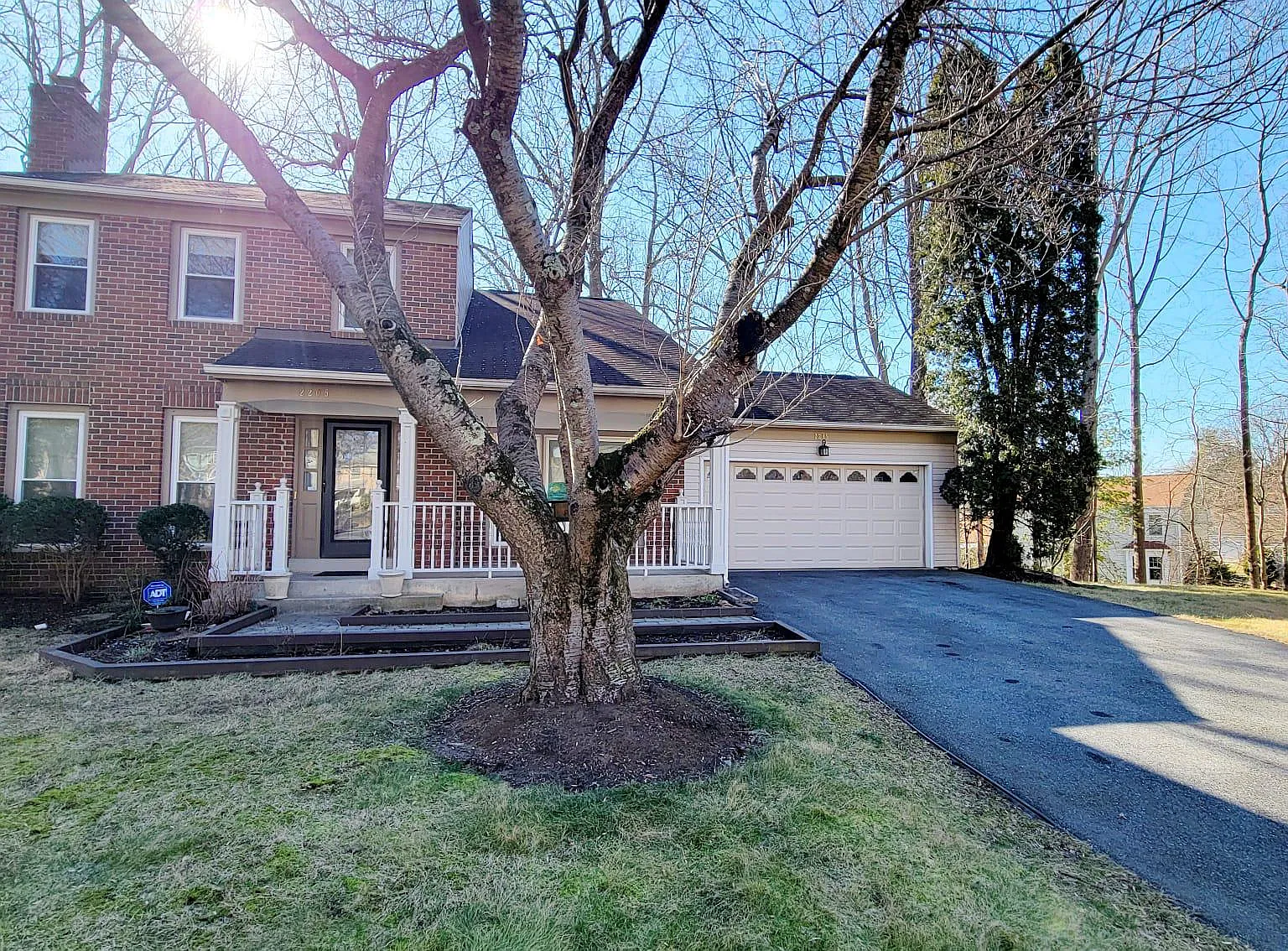 4 bed, 3.5 bath, 1910 sqft, $3,900 — Photo 1