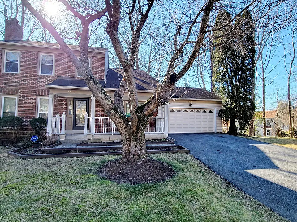 2205 Blue Valley Dr