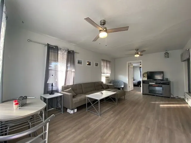 526 N View Ave — Photo 16