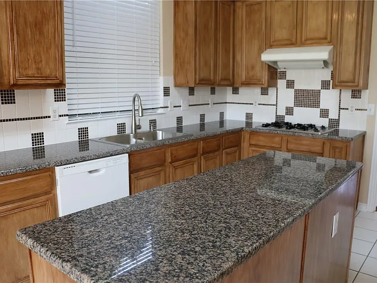 4428 Buchanan Dr — Photo 7