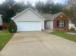 1040 Meadow Walk Ave, Lawrenceville, GA