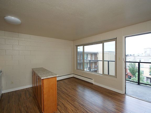 5th image of 2852 Eastlake Ave E APT 57