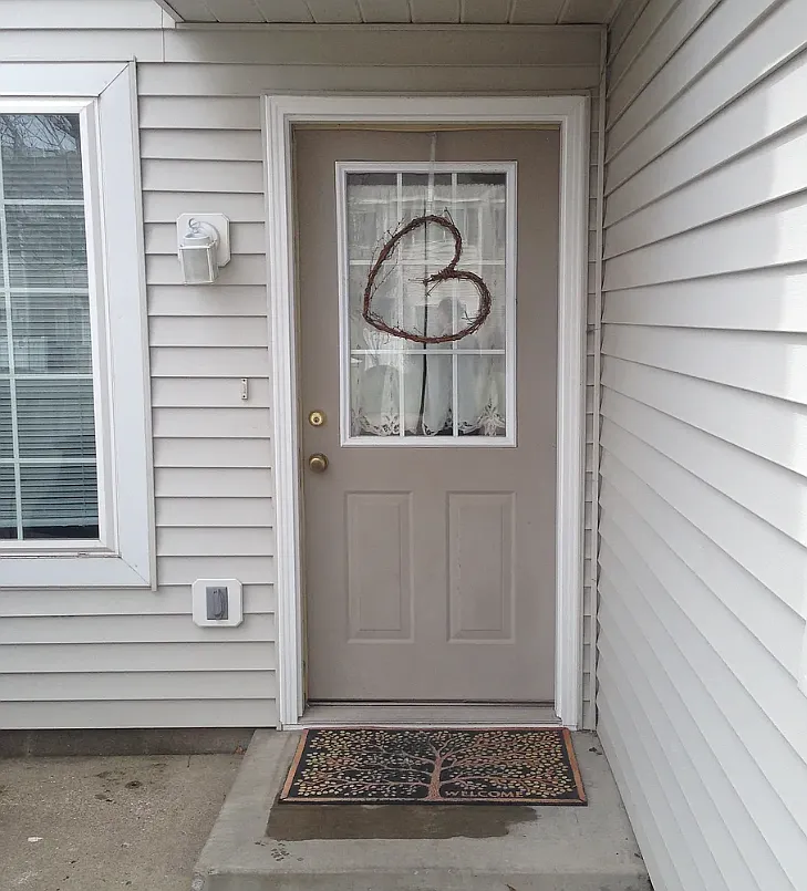 2 bed, 1086 sqft, $1,900 — Photo 2