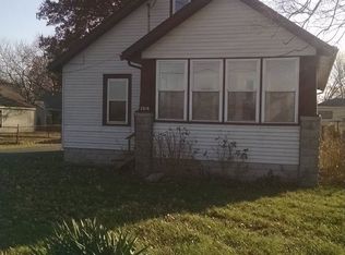 2016 S Airport Rd, Peoria, IL 61607