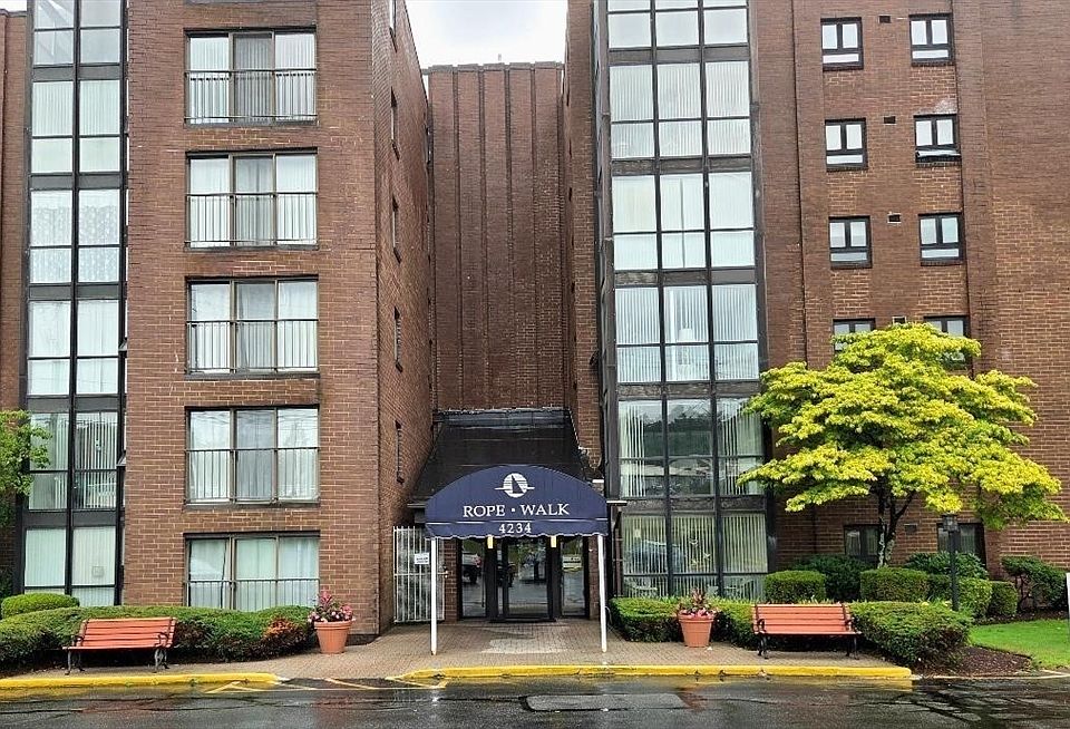 1st image of 4234 N Main St APT 606