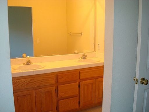 2nd image of 320 Brians Ct