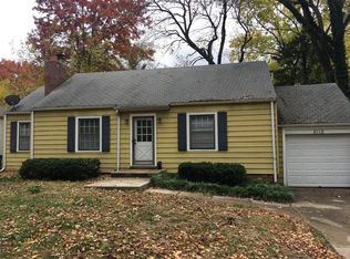 6118 El Monte St, Fairway, KS 66205