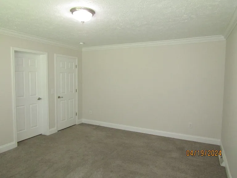 2130-HWY 111th — Photo 18