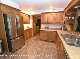 1402 E Washington St, South Bend, IN 46617