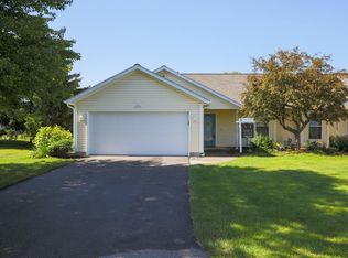 11954 Willow Wood Dr #12, Holland, MI 49424