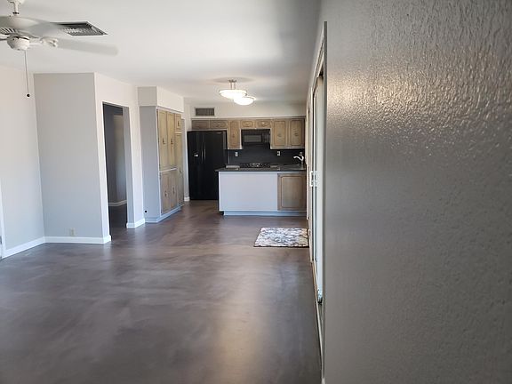 Dining/family room