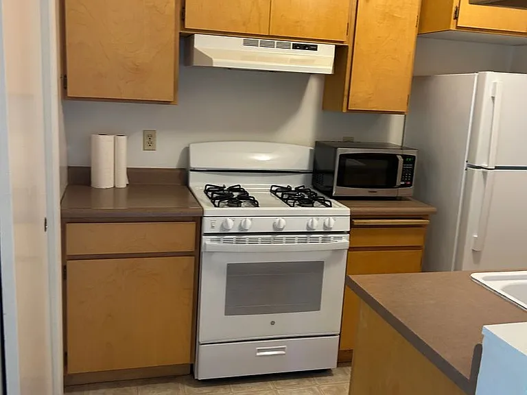2842 Bidwell St — Photo 11