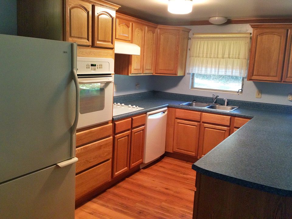 2nd image of 1702 Cogar Ave