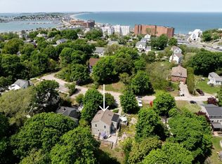 9 Shore Garden Rd, Hull, MA 02045