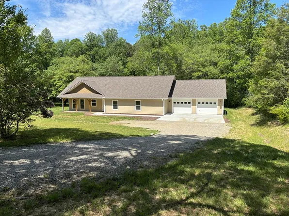 590 Pinebrook Dr, Blairsville, GA 30512