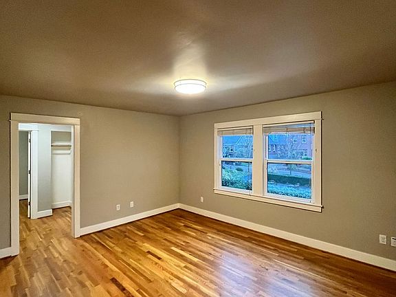 4th image of 1535 SE 29th Ave #8
