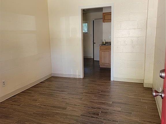 2nd image of 1315 SE 3rd Ave