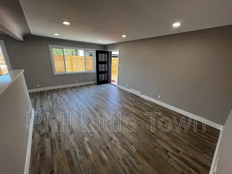 3447 N Garfield St — Photo 8