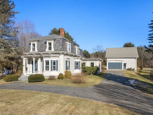 137 S Main St, Sherborn, MA 01770