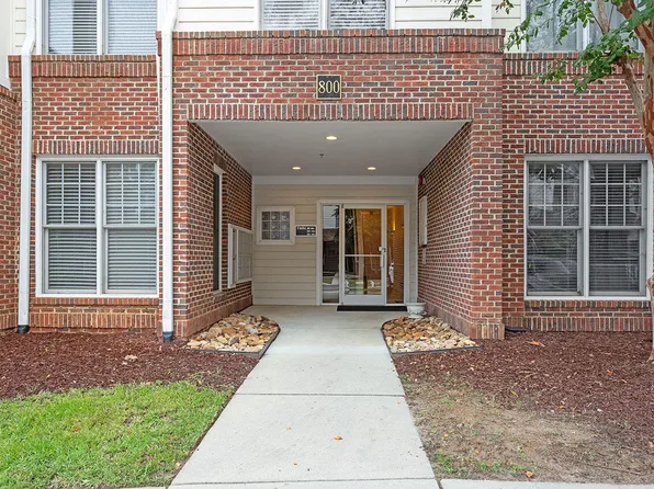 800 Moratuck Dr APT 102, Raleigh, NC 27604