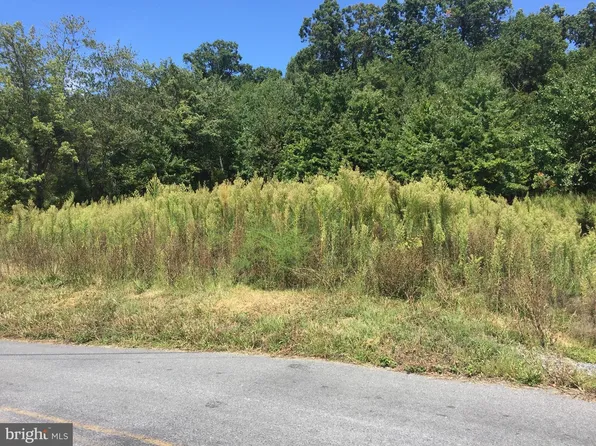 9026 Gap Rd, Waynesboro, PA 17268