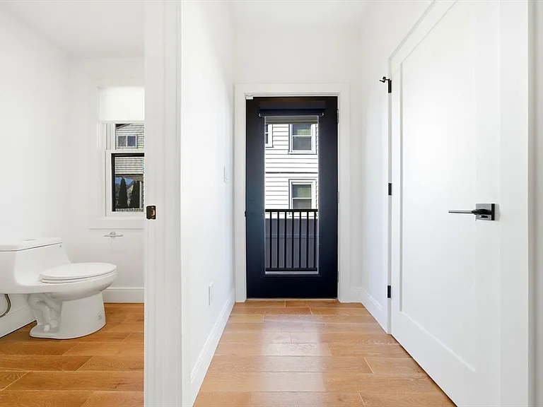 28 Cherry St #28 — Photo 16