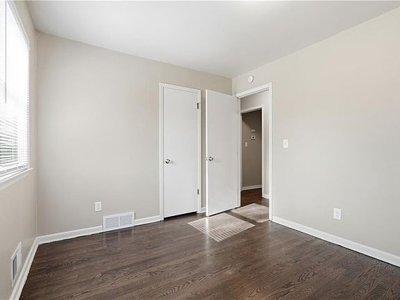 4th image of 10816 E 66th Ter