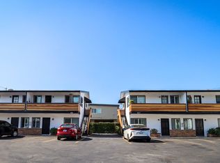 913 W 19th St #B, Costa Mesa, CA 92627