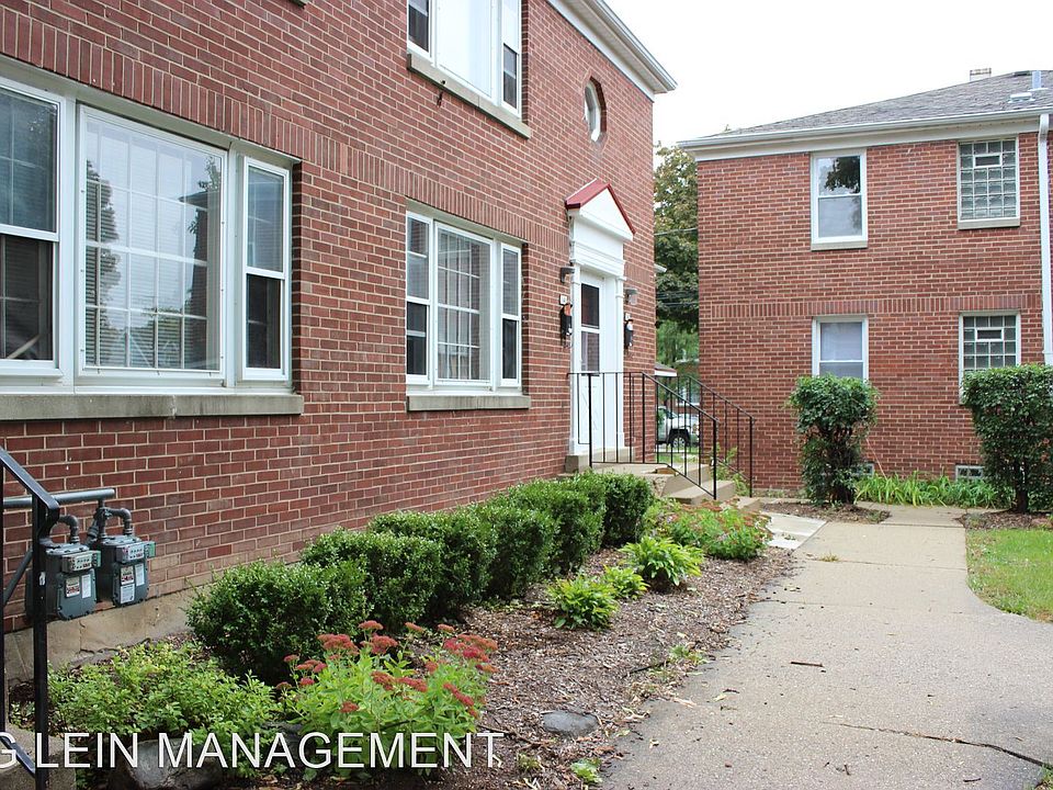 1st image of 200 S 76th St #10514578