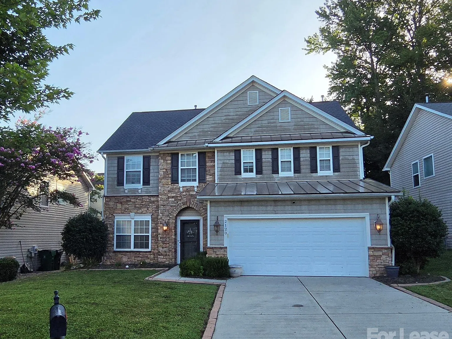 3 bed, 2.5 bath, 2609 sqft, $2,650 — Photo 1