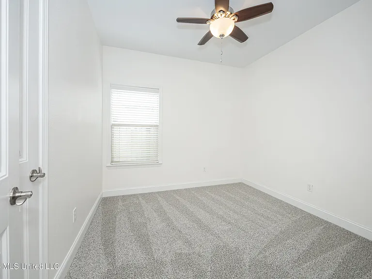 931 Old Towne St — Photo 13
