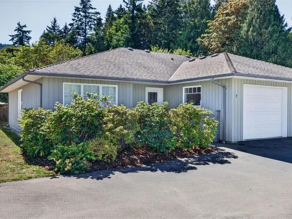 235 Park Dr #7, Saltspring Island, BC V8K 2R6