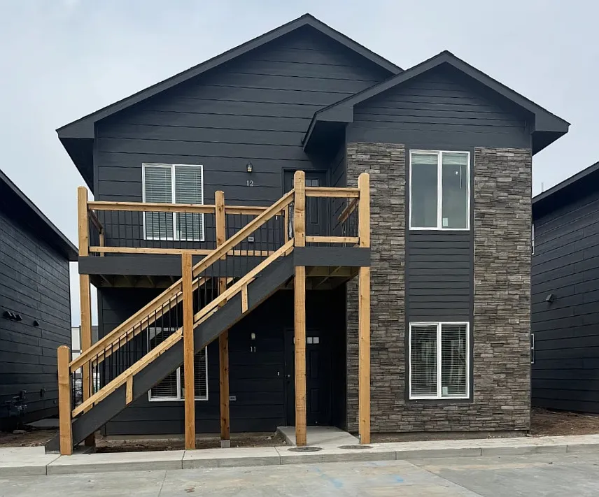 3 bed, 1100 sqft, $1,425 — Photo 3