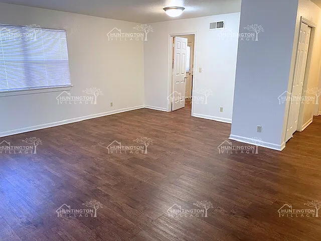 609 Griffiss St — Photo 4