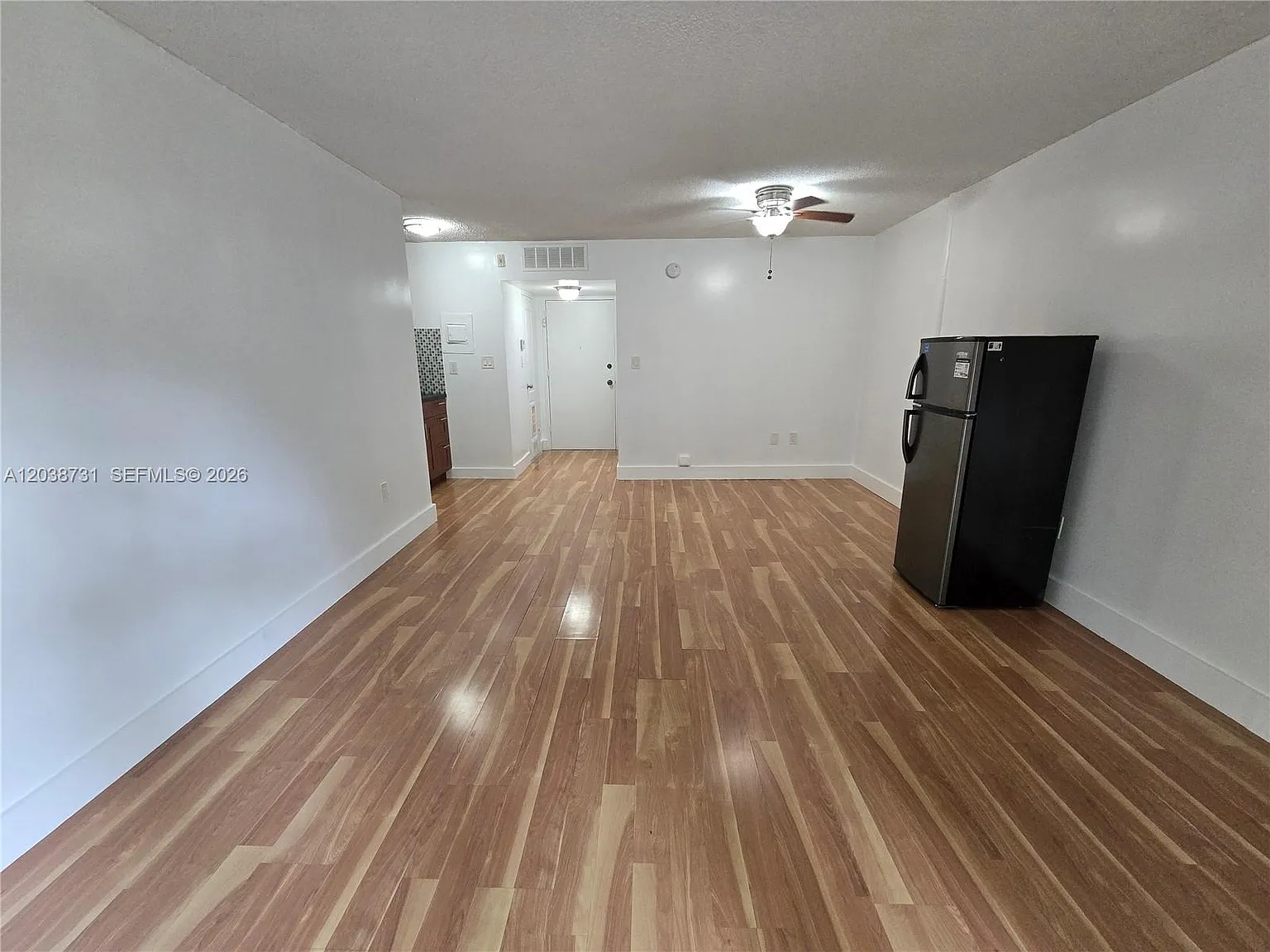 Bayview Palms Condo — Photo 2