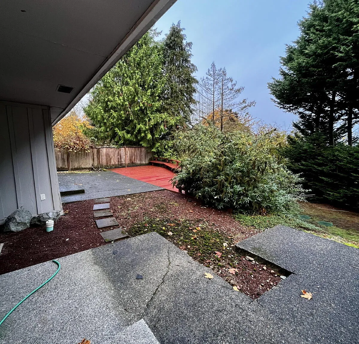 8 bed, 3.5 bath, 3000 sqft, $4,695 — Photo 2
