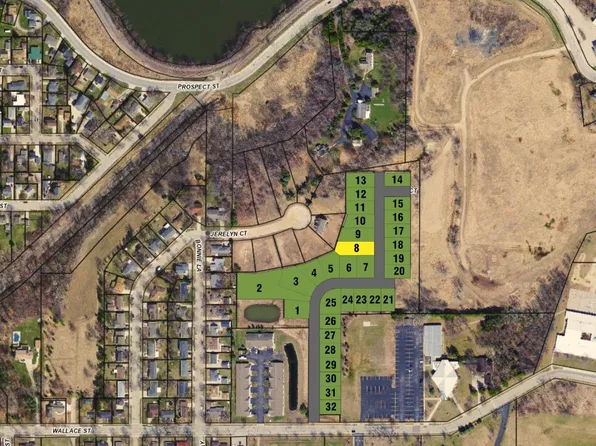 390 Farmhouse Ln #8, Combined Locks, WI 54113