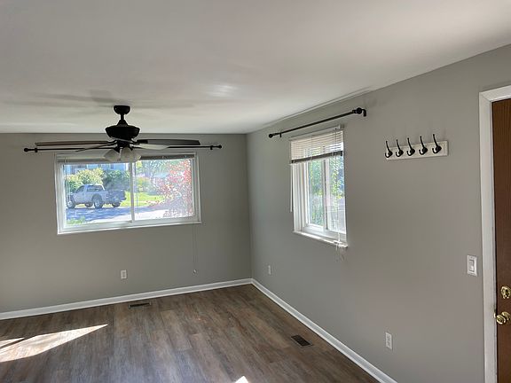 3rd image of 26 Sioux Ct