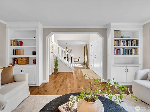 5th image of 2411 240th Street SE