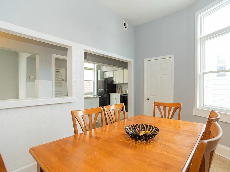 1044 W Belmont Ave #2 — Photo 10