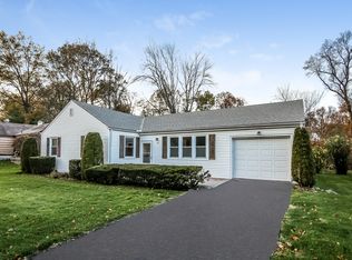 36 Beverly Rd, New Rochelle, NY 10804