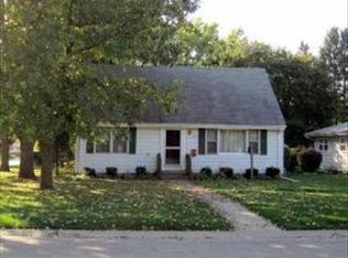 337 S 13th St, St Charles, IL 60174