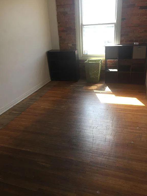 2 bed, $1,200 — Photo 1