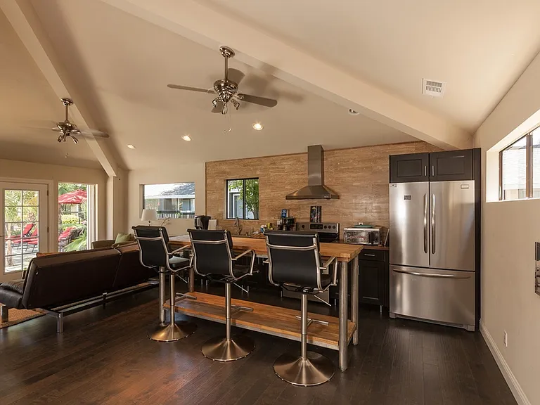 River Park Villas — Photo 11