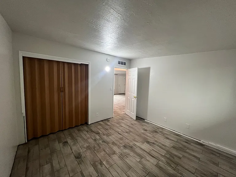 109 E Alturas St — Photo 5