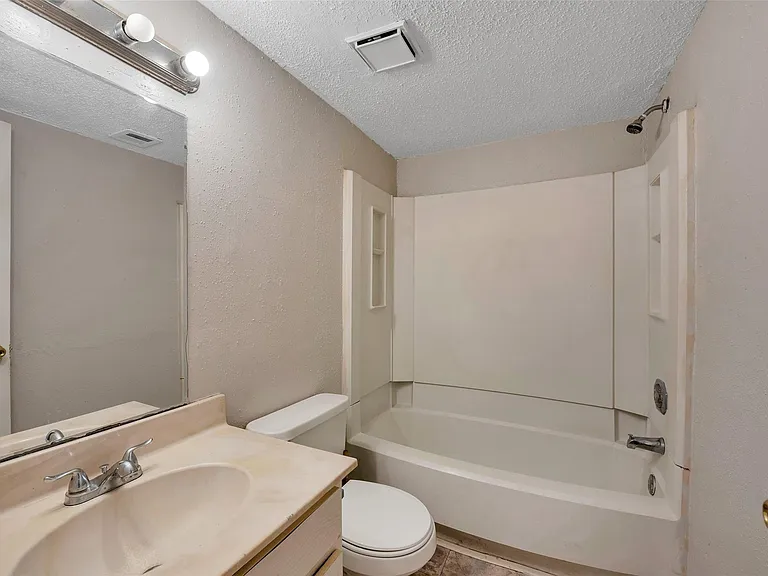 6345 Cattails Ln — Photo 15
