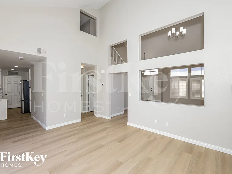 277 Fairbrook Dr — Photo 9