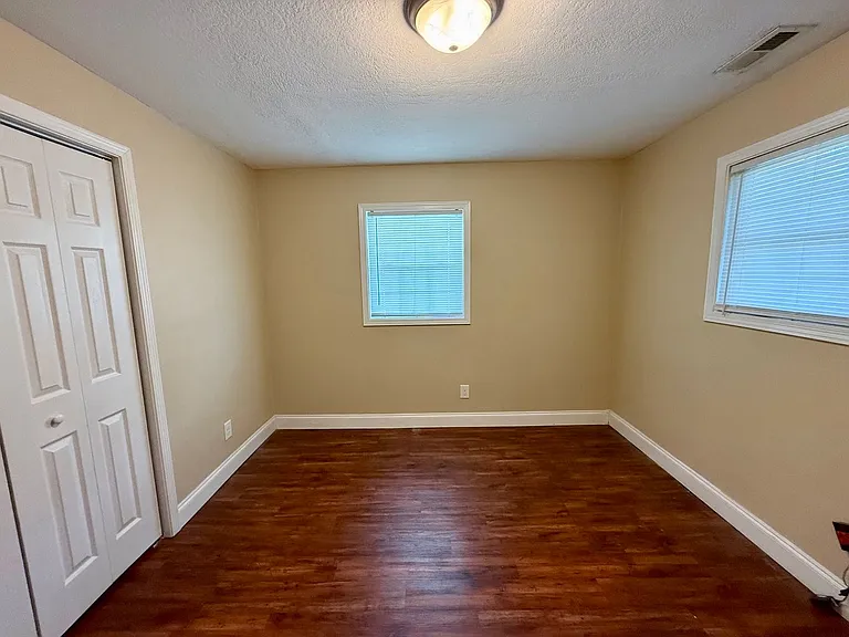 1401 John Exum Pkwy #1 — Photo 13